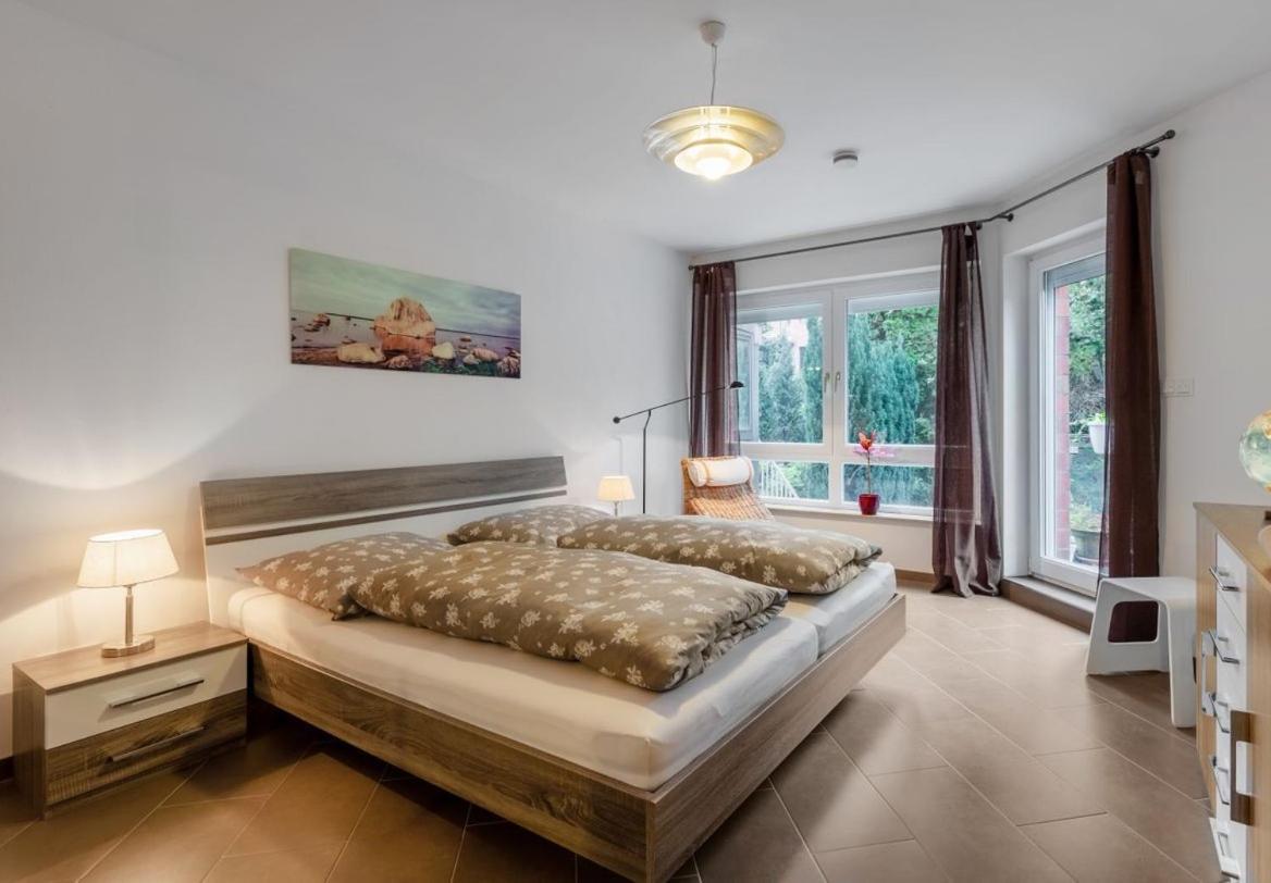 Modernes In Schoener Lage Düsseldorf