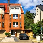 Modernes In Schoener Lage Apartment *