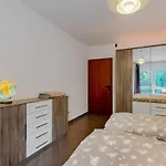 Modernes In Schoener Lage Apartment Düsseldorf